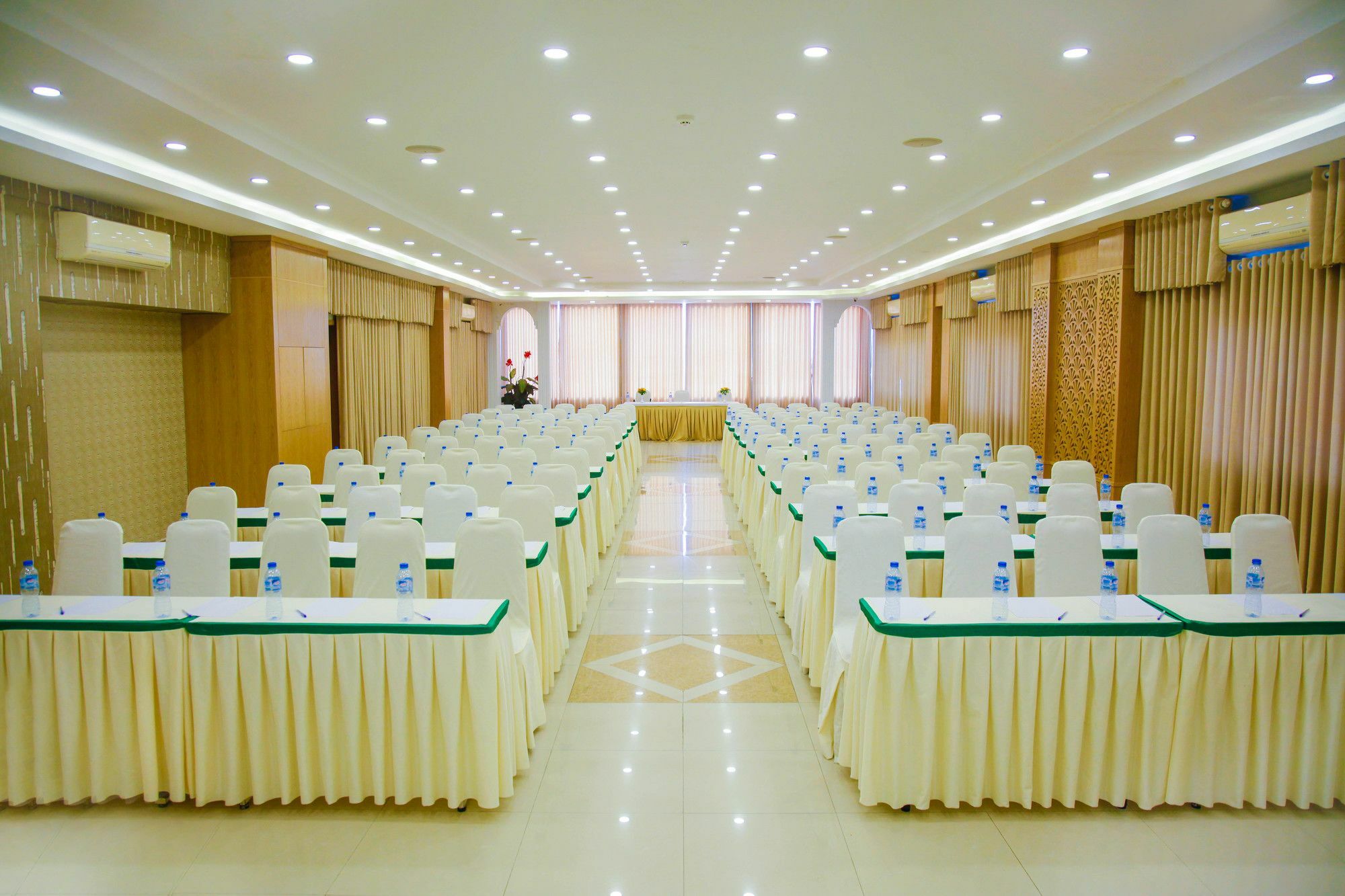 Legacy Riverside Da Nang Esterno foto